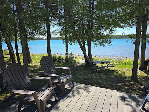 Drummond Island Hotel & Vacation Homes - The Getaway