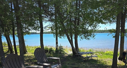 Drummond Island Hotel & Vacation Homes - The Getaway