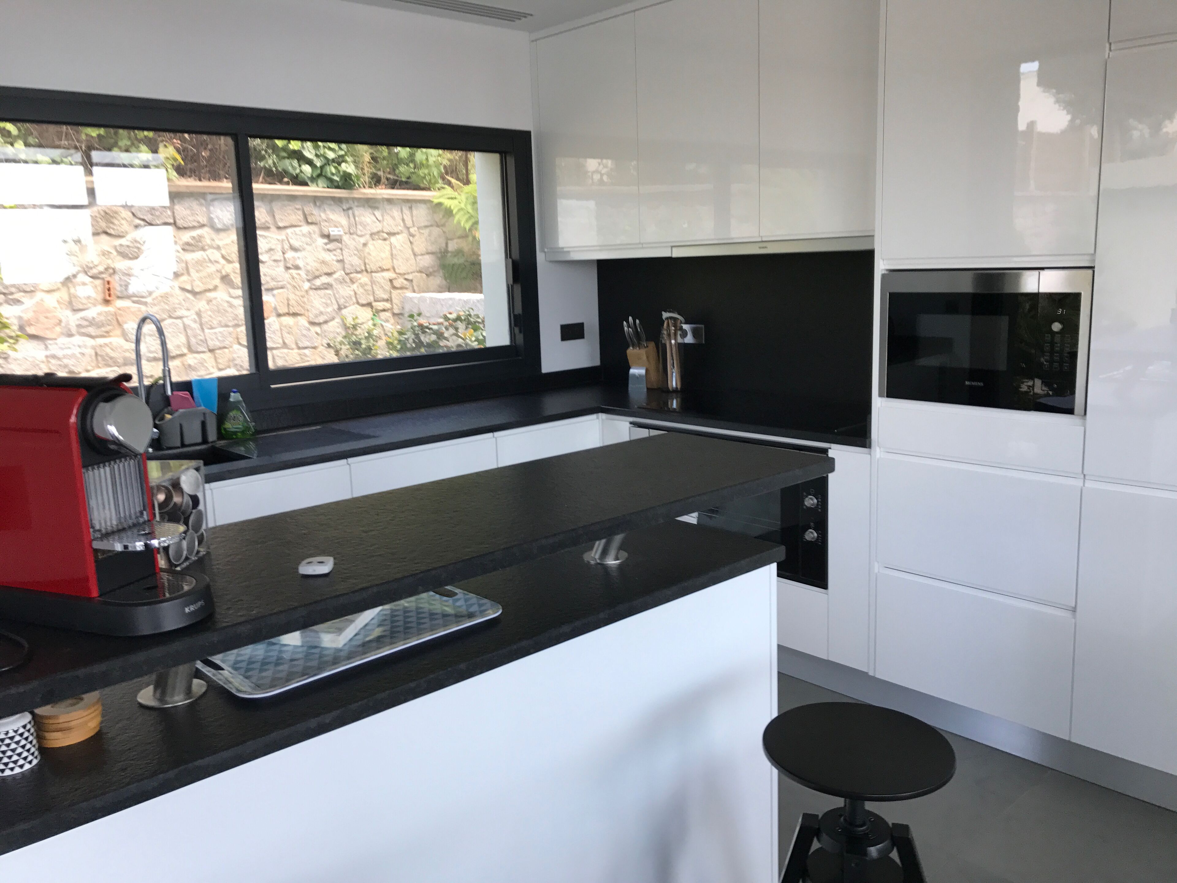 Exceptional villa facing the sea, at the entrance of AJACCIO - Beach at 100 meters