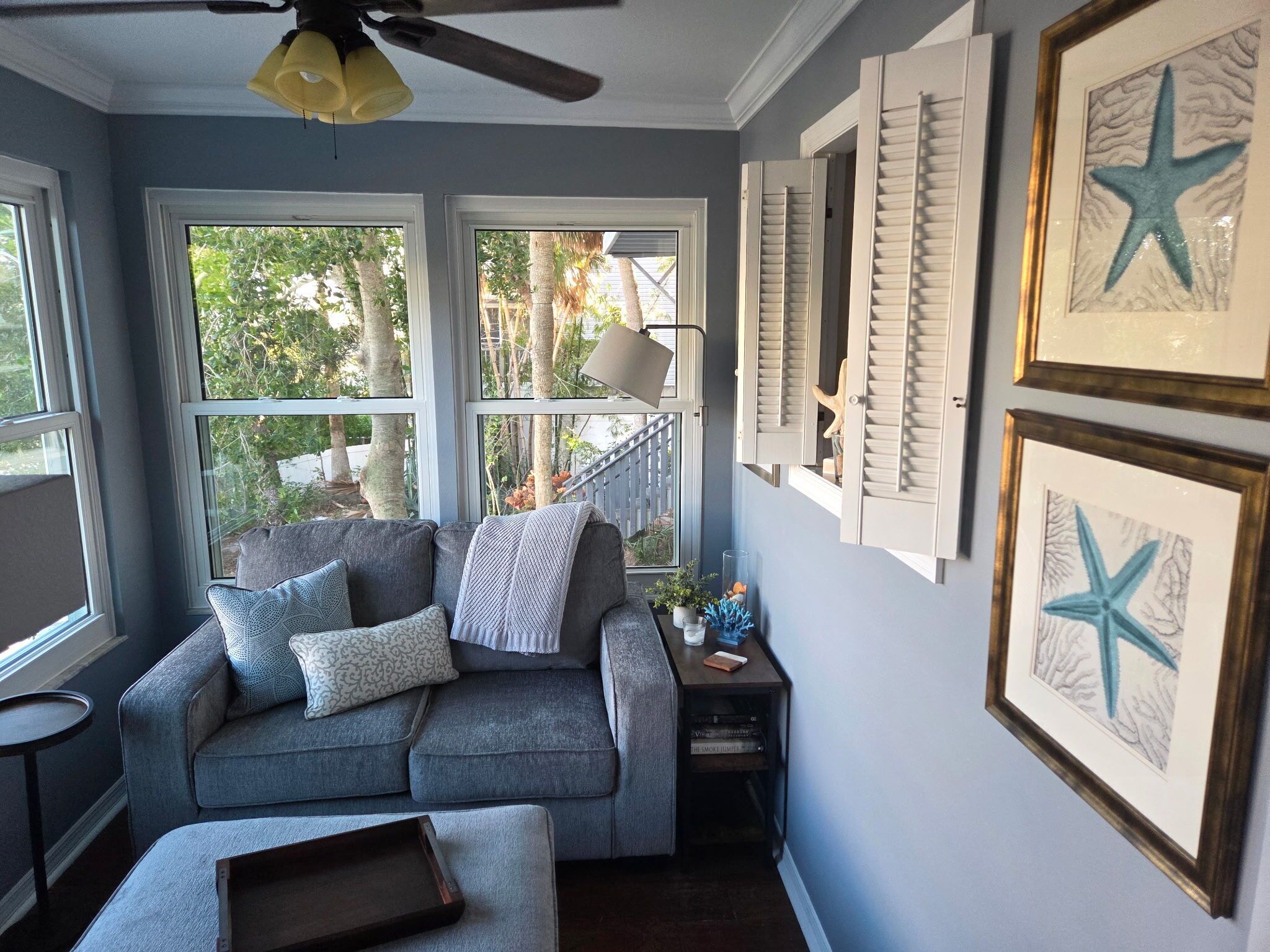 Smart-TV, peis og DVD-spiller