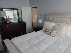 2 bedrooms, desk, iron/ironing board, free WiFi
