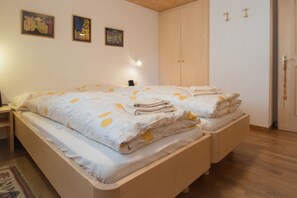 3 bedrooms, Internet