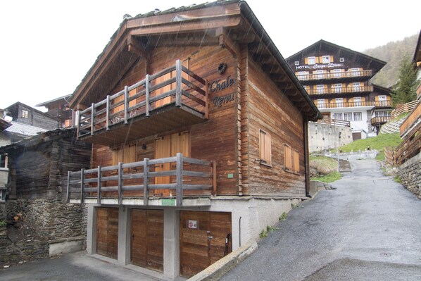 Exterior