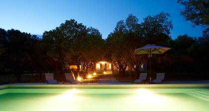 Eleganz und Einfachheit im Herzen der Weinberge