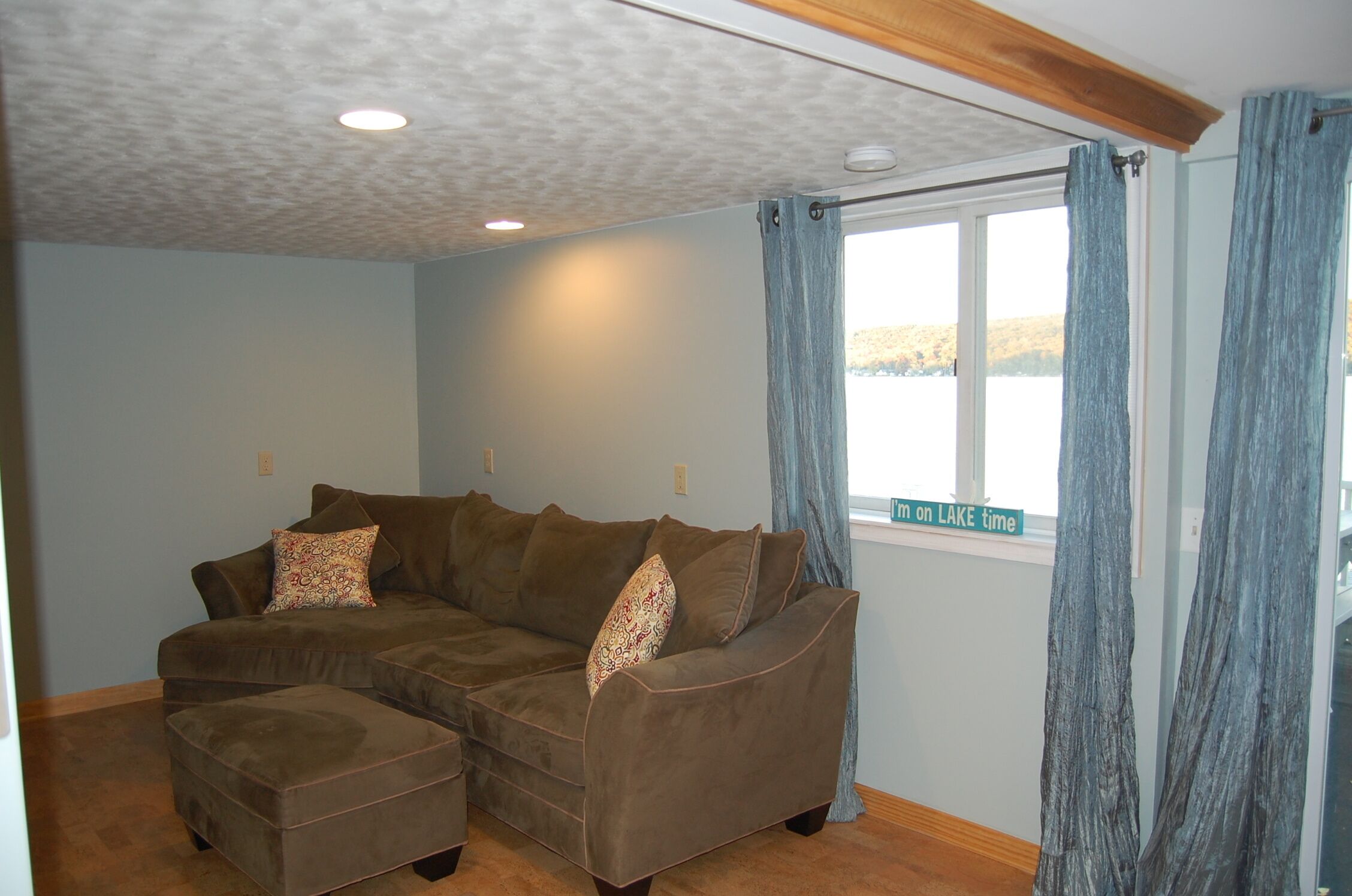 Reed and Relax on Conesus Lake. This 3 bedroom cottage that sleeps 8.