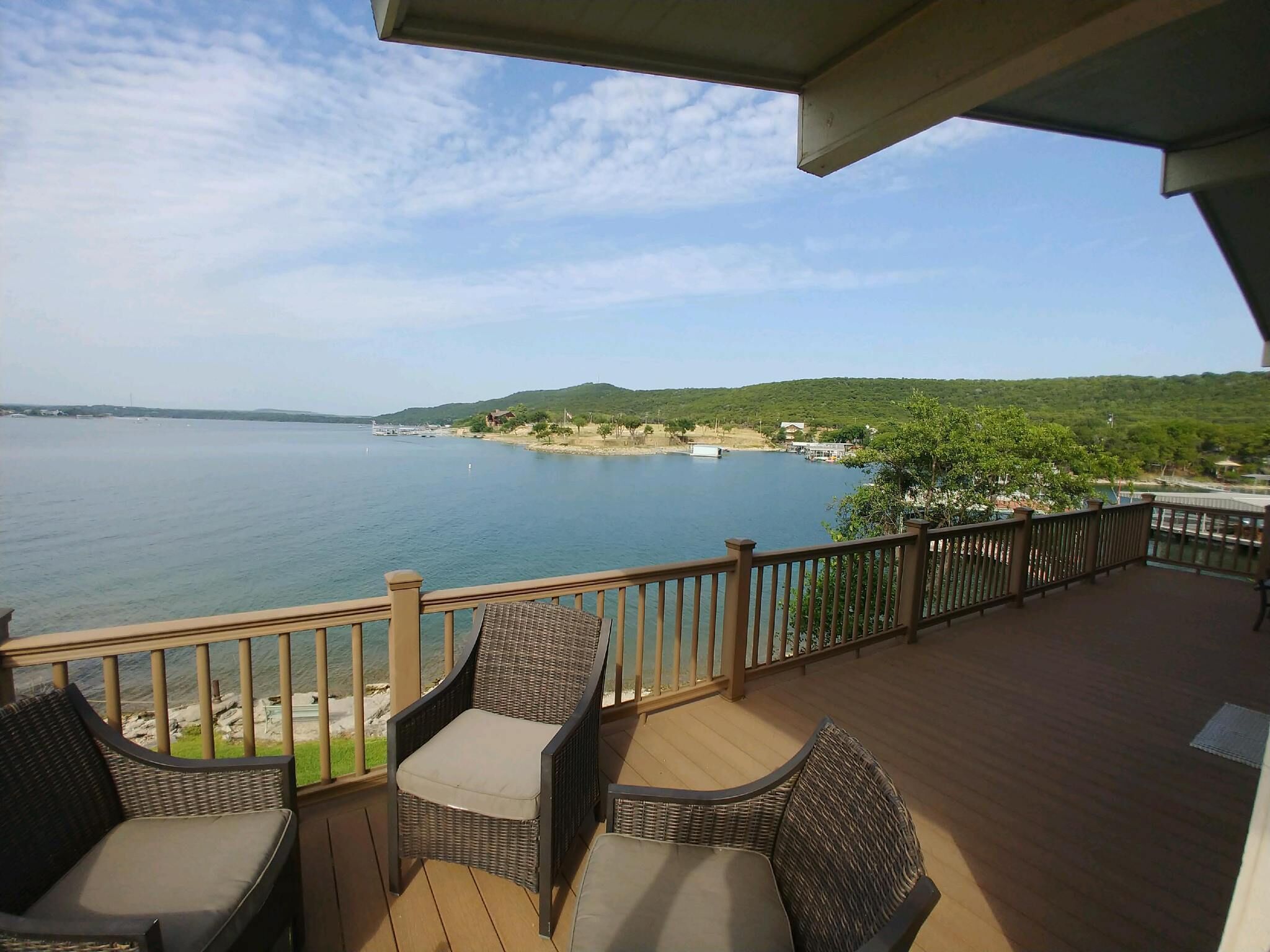 5 minute boat ride to Hell's Gate, Open Concept Waterfront Lake Home