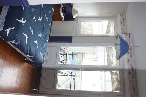 GRANVILLE old town quiet apartment