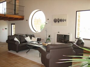 TV, fireplace, DVD player, foosball