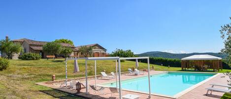 Utomhuspool