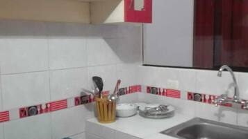 Fridge, microwave, oven, dishwasher