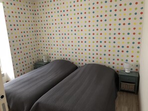 1 makuuhuone, silitysrauta/-lauta, vauvan matkasänky, Wi-Fi