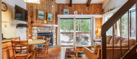 TV, fireplace, DVD player