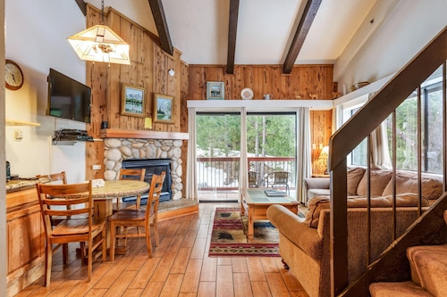 (A206) Loft Condominiums