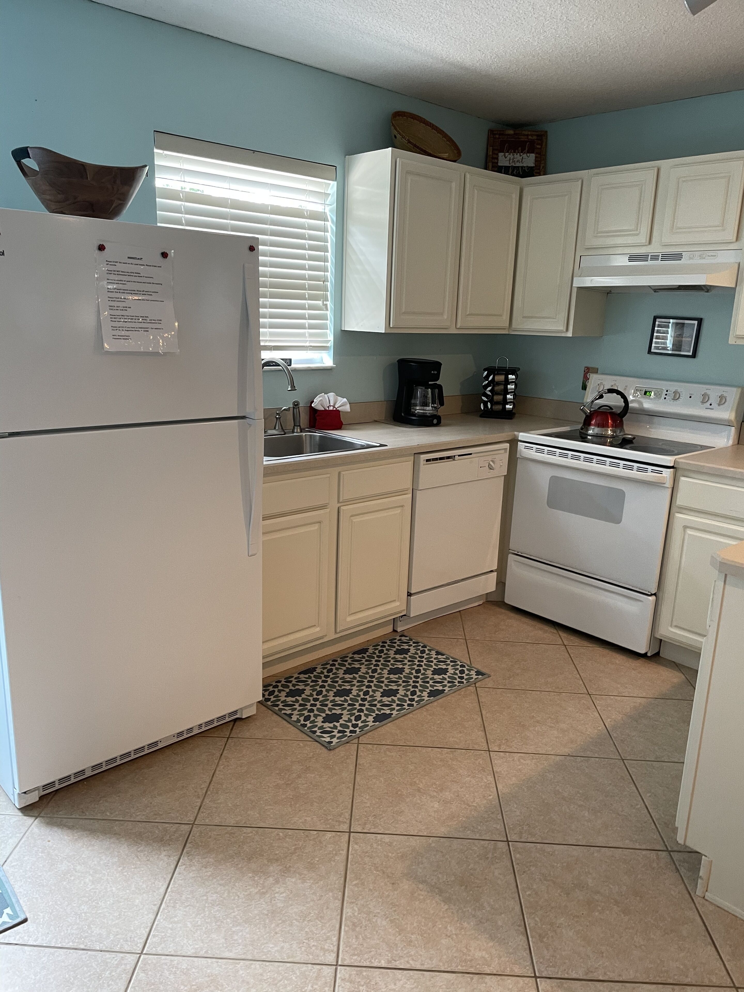 Walk To Beach-  Island Life- Amazing Getaway