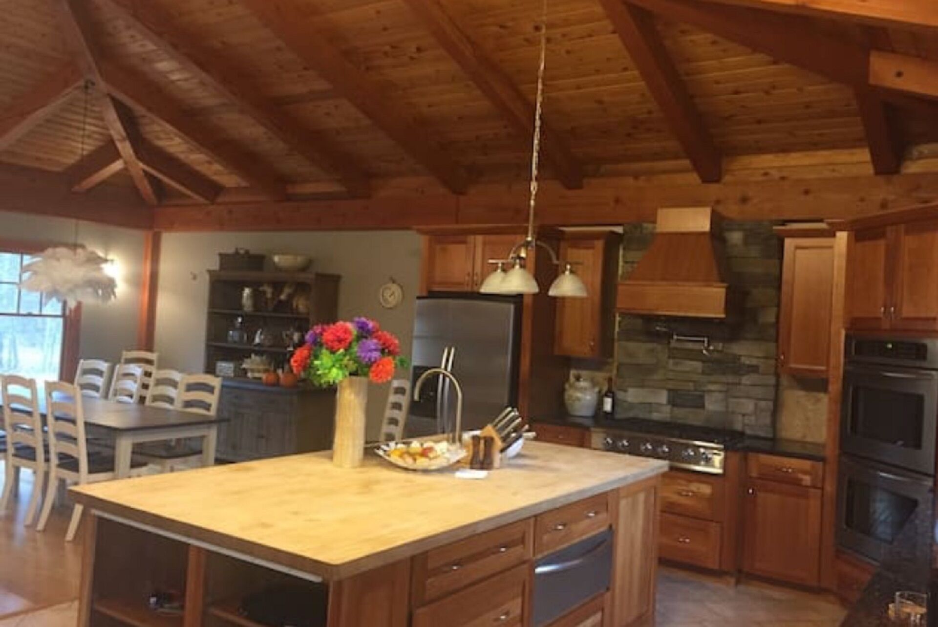 Spacious/Secluded Home w/Pool, Chefs Kitchen, Neighboring Farm Pastoral Views