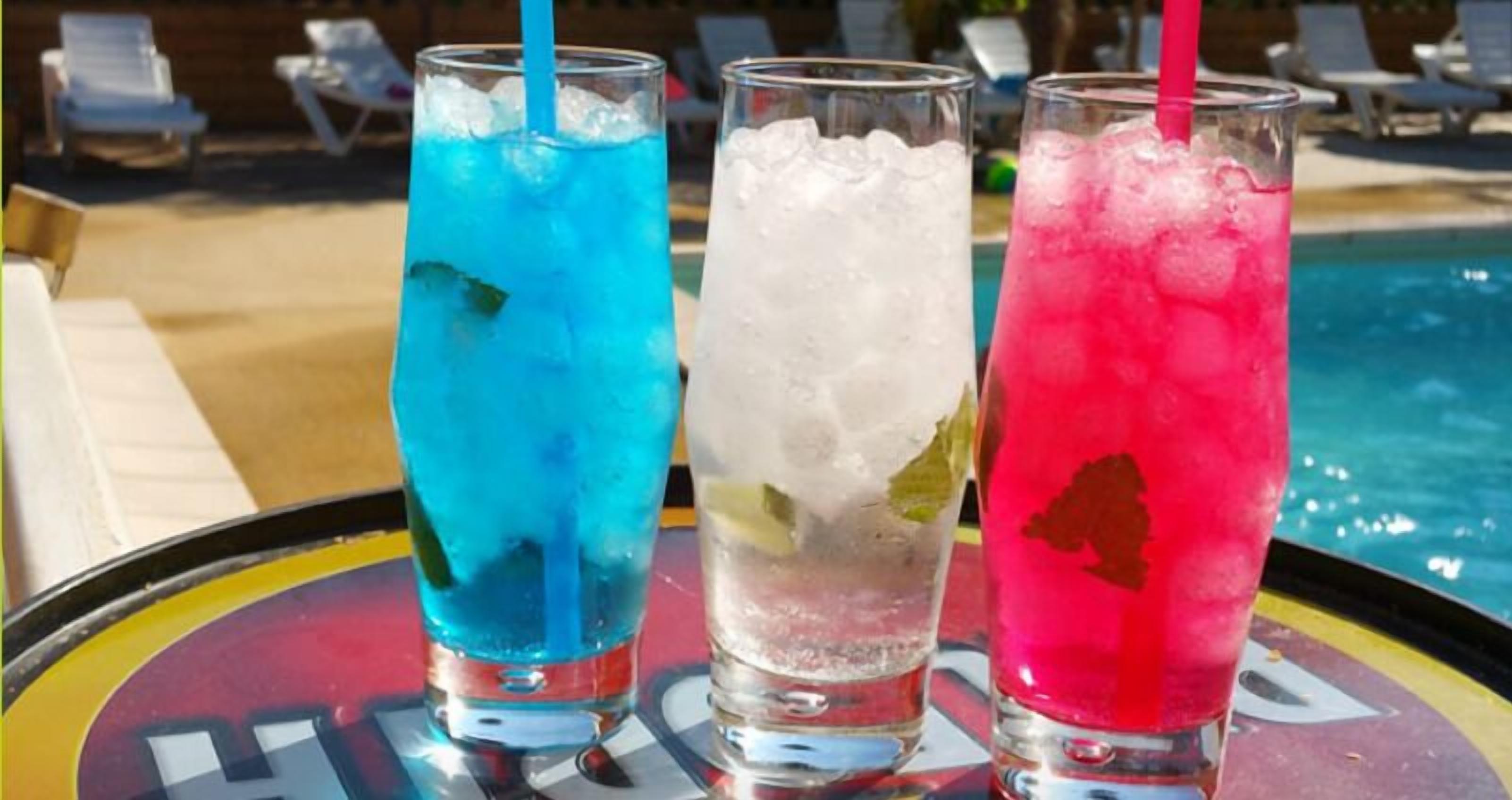 Bar (trong khuôn viên)