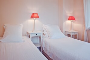 5 chambres, fer et planche Ă repasser, lit parapluie, Wi-Fi gratuit