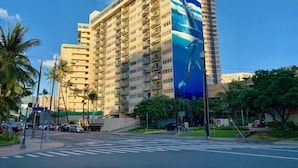 A high-rise hotel with a large mural of a whale on its side. - 2-Bedroom Vacation Rental in Waikiki (Honolulu)