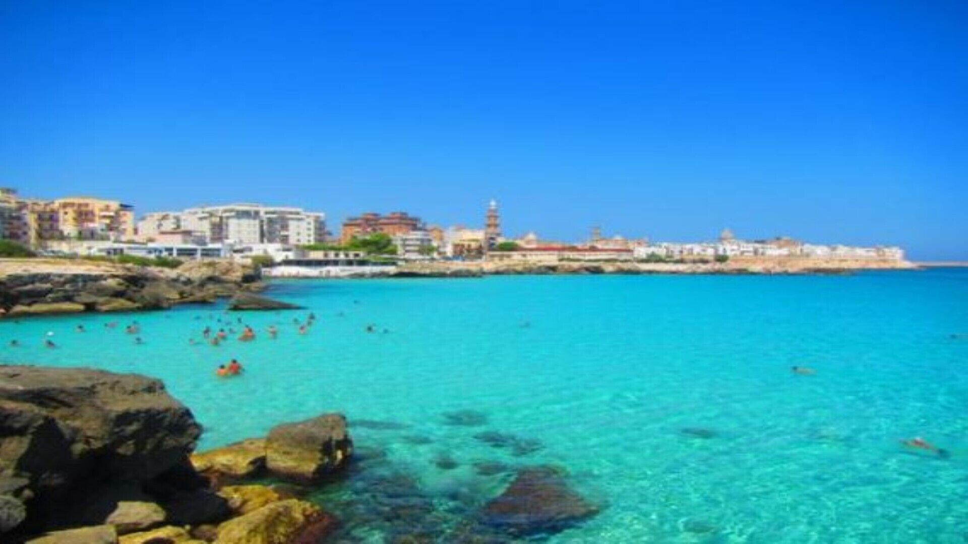 Monopoli. Nice apartment by the sea. 