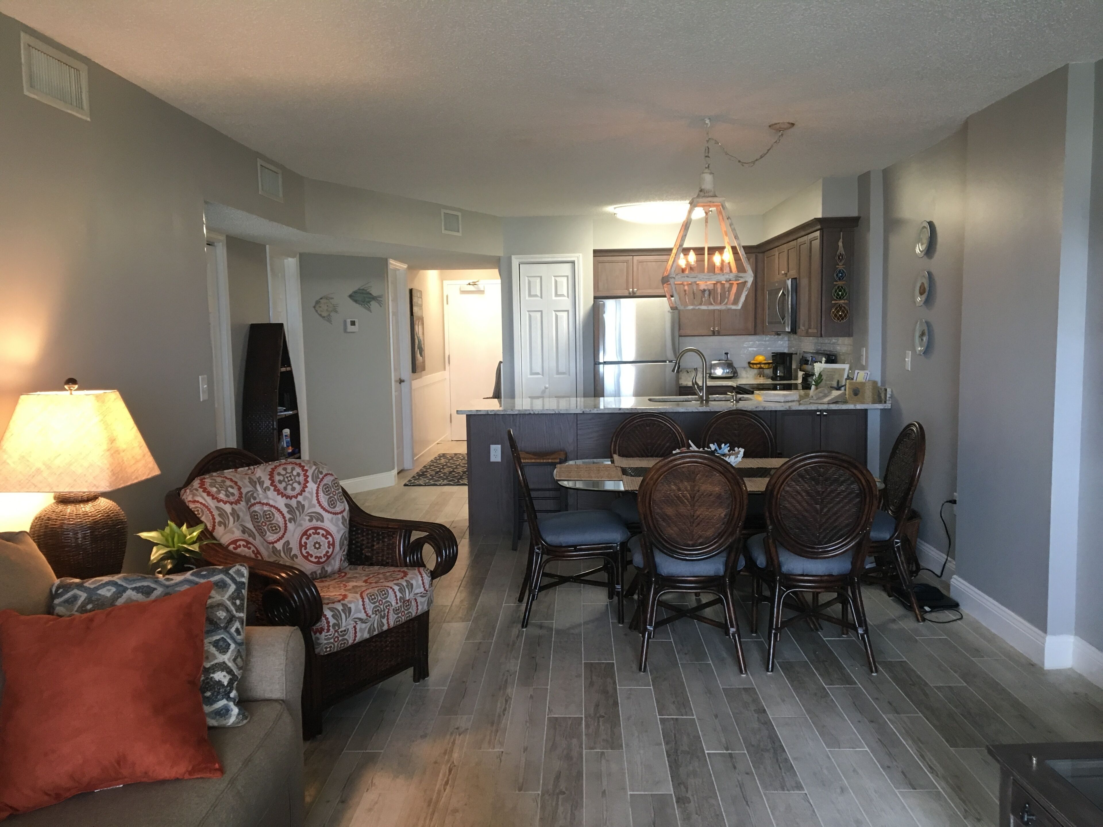 Beautiful white sand and the Gulf- that’s the straight on view from this condo!
