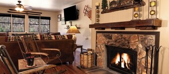 Ski View 9 - In Town - On Main Street - NEW Master Bedroom King Bed with New Mem