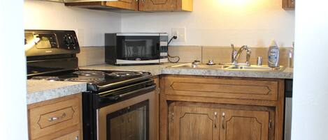 Refrigerador y utensilios de cocina