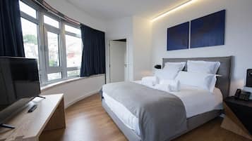 Soundproofing, WiFi, bed sheets