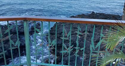 Oceanfront, 5 étoiles, maison 3 BR / 3 BA, magnifique lanaii et jacuzzi (8 personnes)