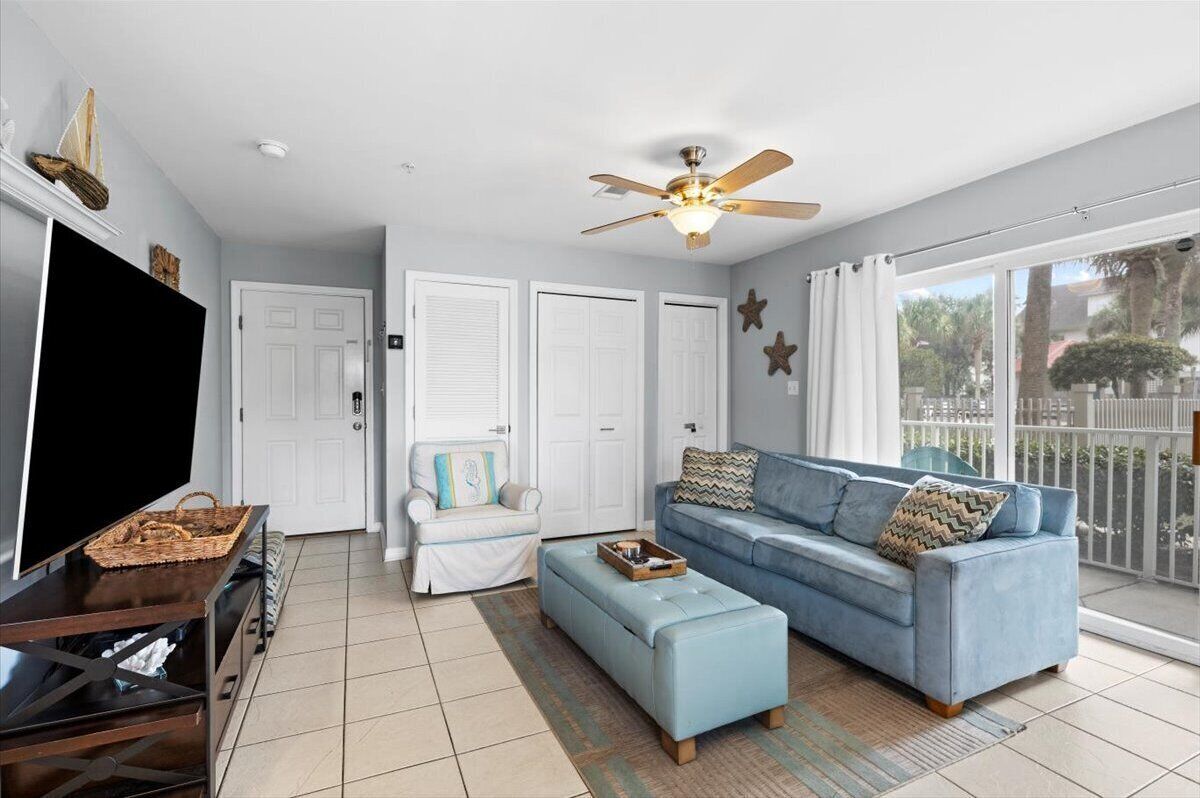 Smart TV, DVD player, books