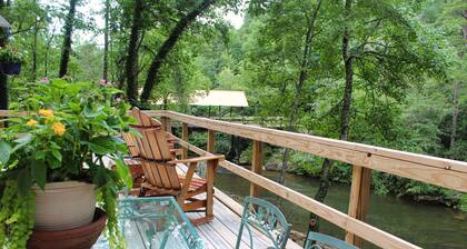 Romantic Tranquil Riverfront Cottage Rushing Crystal Clear Water Best Rate