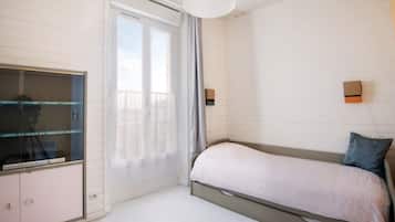 2 chambres, fer et planche à repasser, lit parapluie, Wi-Fi gratuit