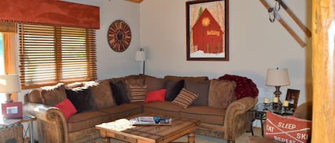 TV connectée, cheminée, jeux vidéo