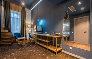 Deluxe Family Duplex Room