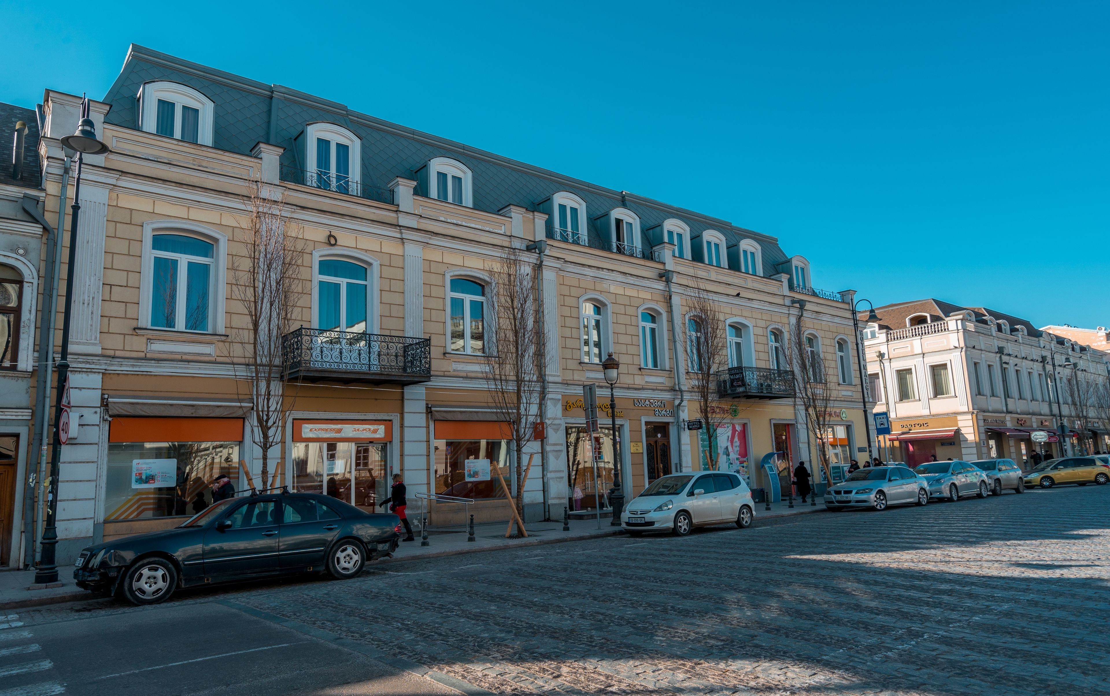 Fachada de la propiedad