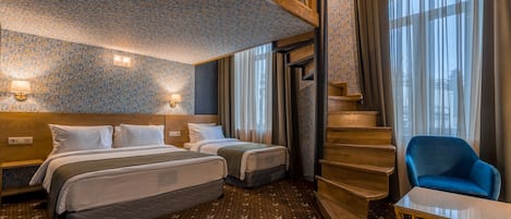 Deluxe Family Duplex Room
