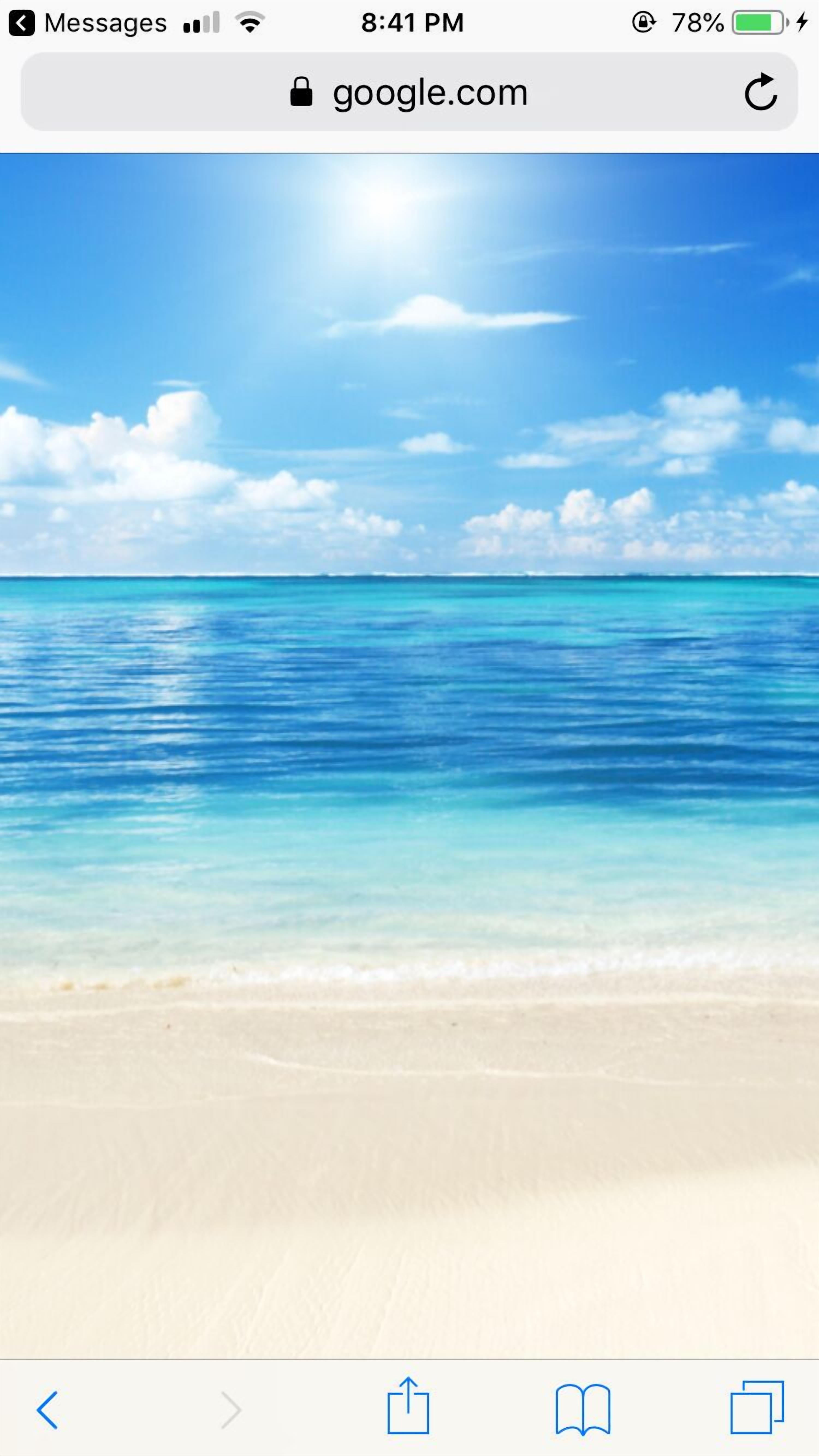 Vlak bij het strand, ligstoelen aan het strand, strandlakens
