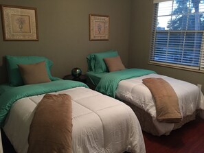 2 Schlafzimmer, Bügeleisen/Bügelbrett, kostenloses WLAN, Bettwäsche