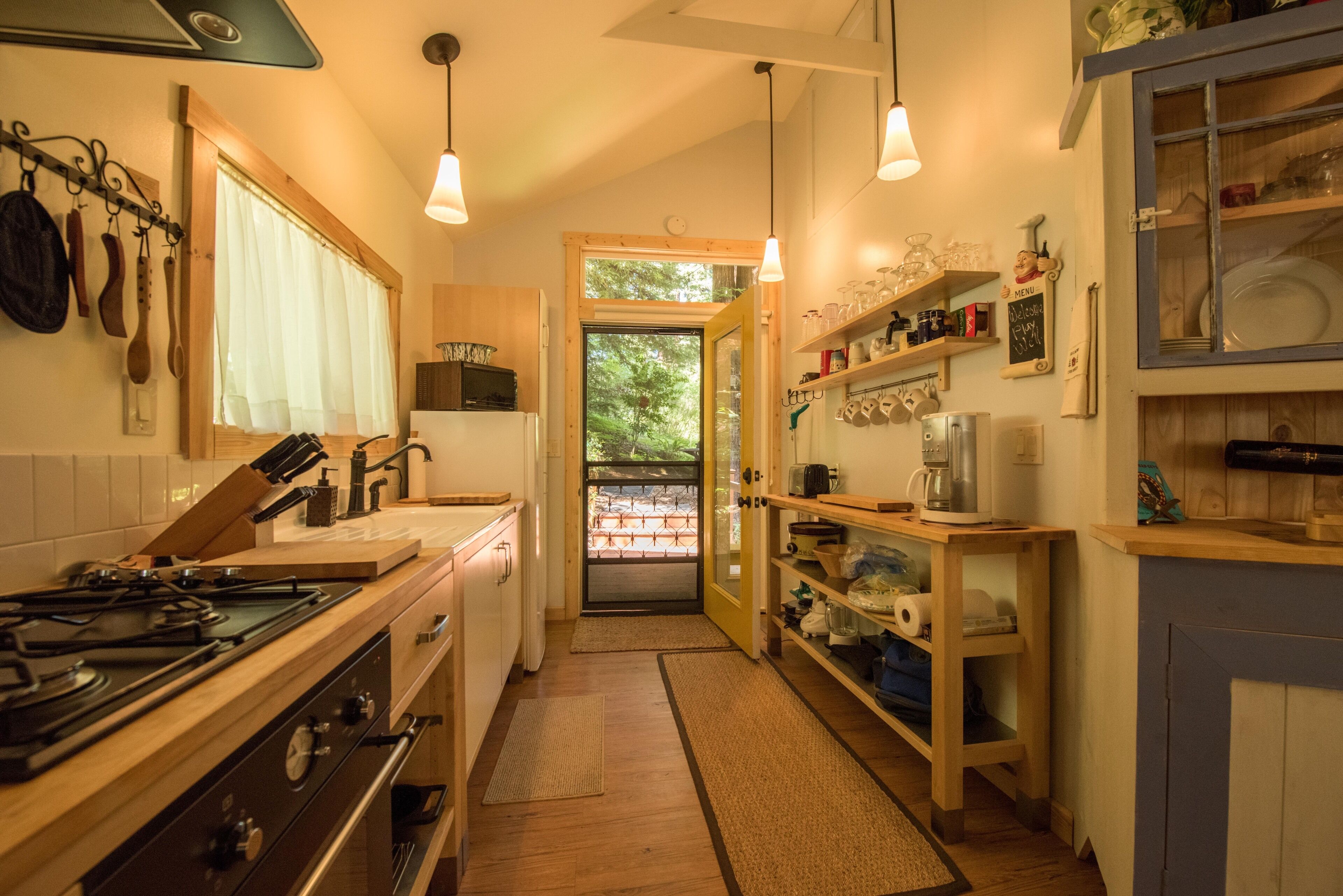 Cabin Getaway, Surrounded by Forest, Relaxing, Occidental Ca