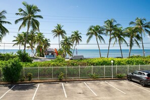 Property grounds - By the Beautiful Sea - Key West Beach Front Condo - w Pool Access (Key West)