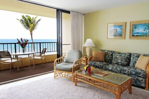 TV, DVD-spiller og stereoanlegg