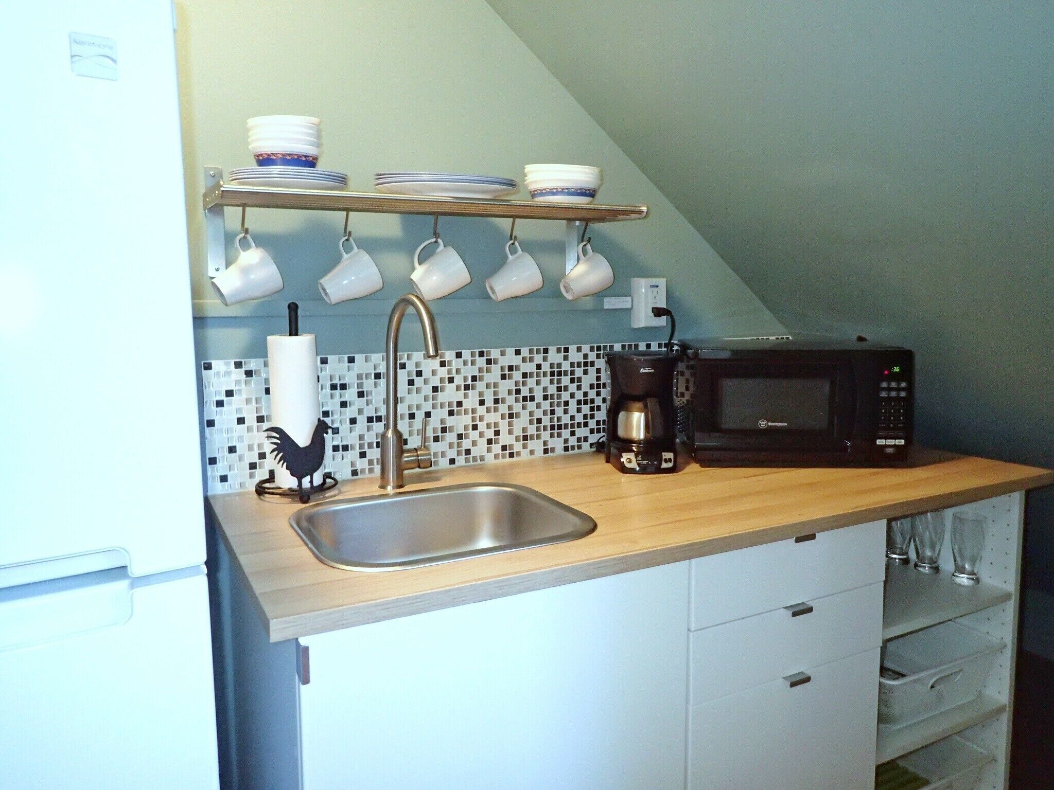 COUNTRY TIMBERS SUITE - Walk to Winery & Berry Farm - Langley