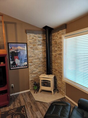 Interior - Eagles Nest: Perfect Retreat in Fabulous Whitefish, Montana (Whitefish)