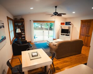 Smart TV, DVD player, books