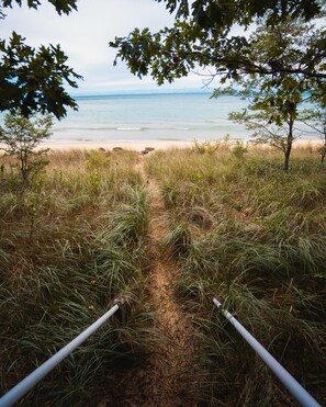 On the beach, sun loungers, beach towels - Lake Michigan Cottage Retreat – Private Beach & Unforgettable Views (Muskegon)
