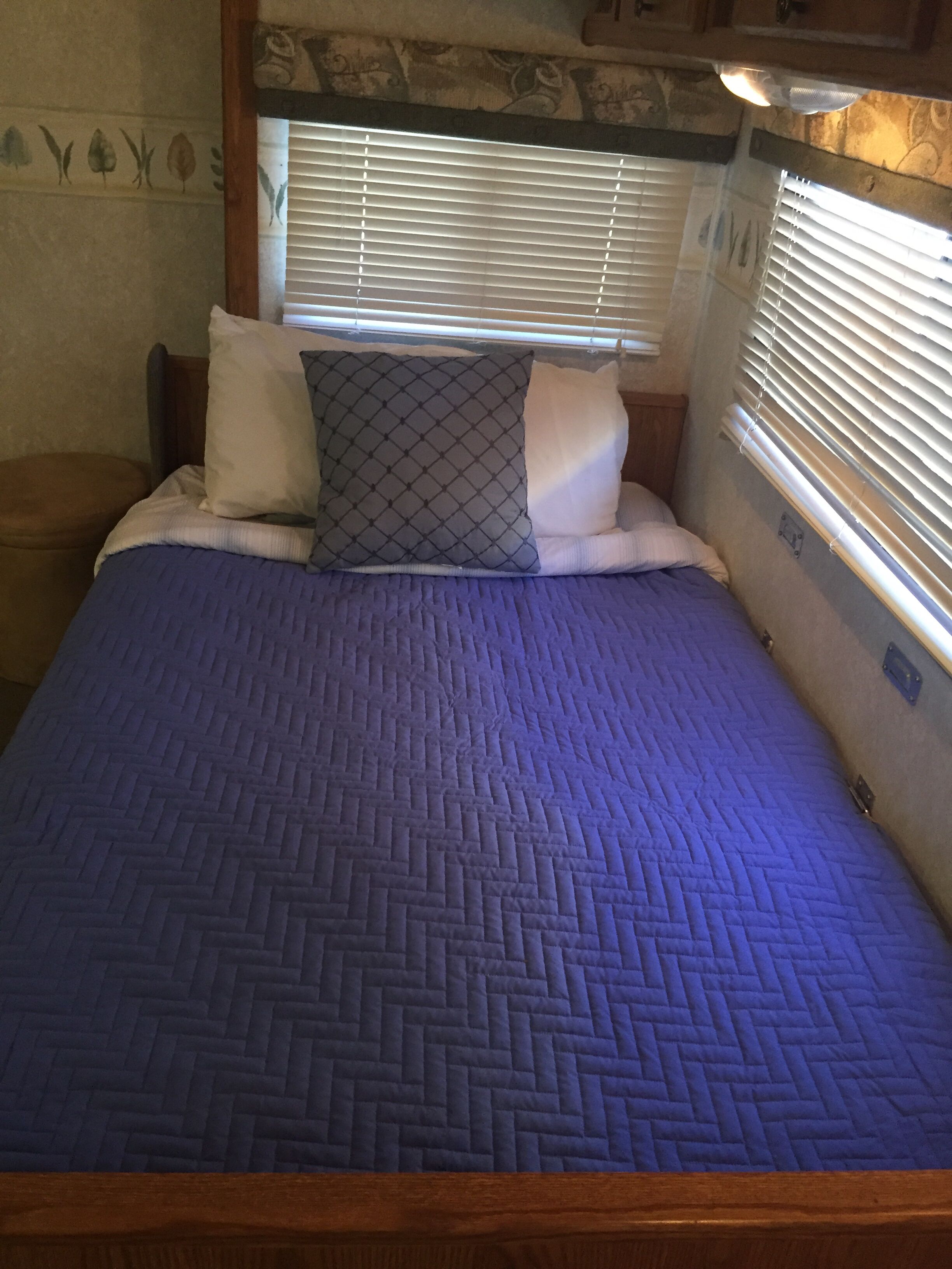 1 slaapkamer, een strijkplank/strijkijzer, gratis wifi, beddengoed