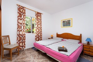 4 Schlafzimmer, Reisekinderbett, Internetzugang