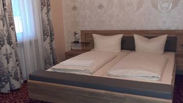 Basic Double Room | Desk, free WiFi
