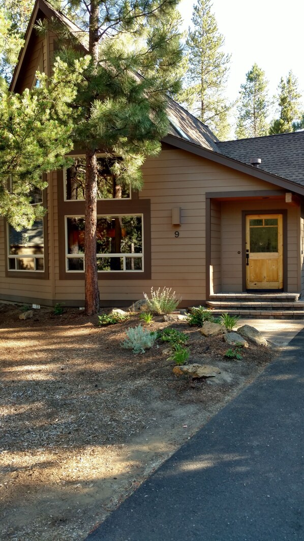 تفاصيل الفندق من الخارج