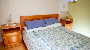 6 Schlafzimmer, Bügeleisen/Bügelbrett, WLAN, Bettwäsche