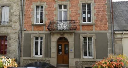 2 piĂšces dans une magnifique maison de MaĂźtre